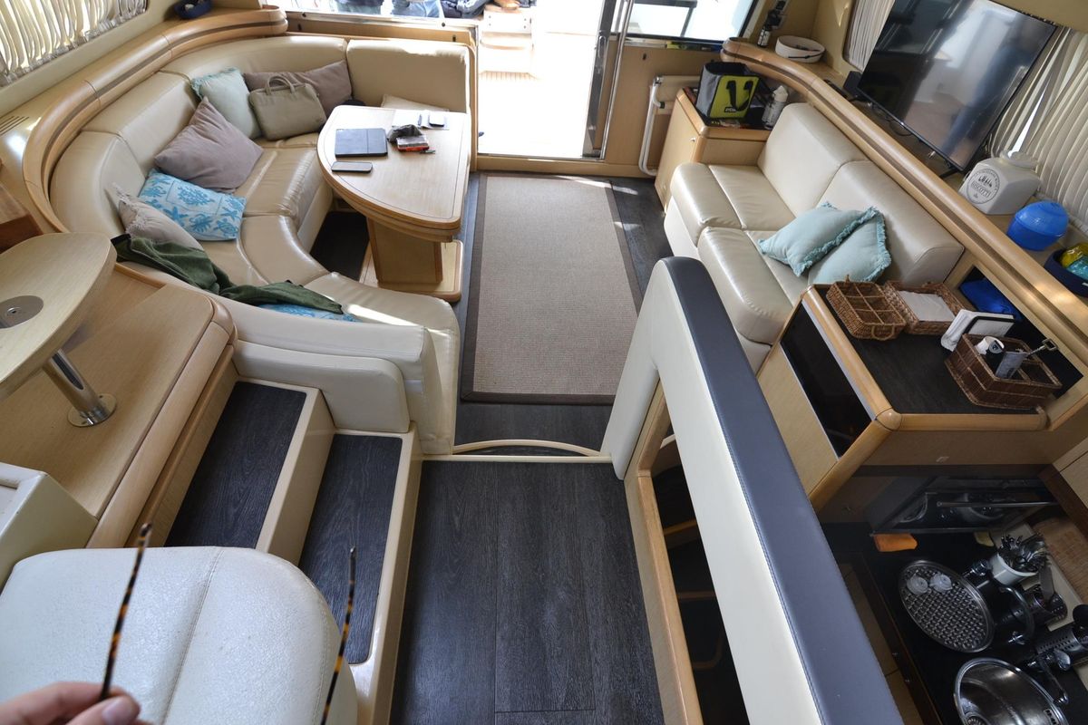 2006 Ferretti Yachts 55 