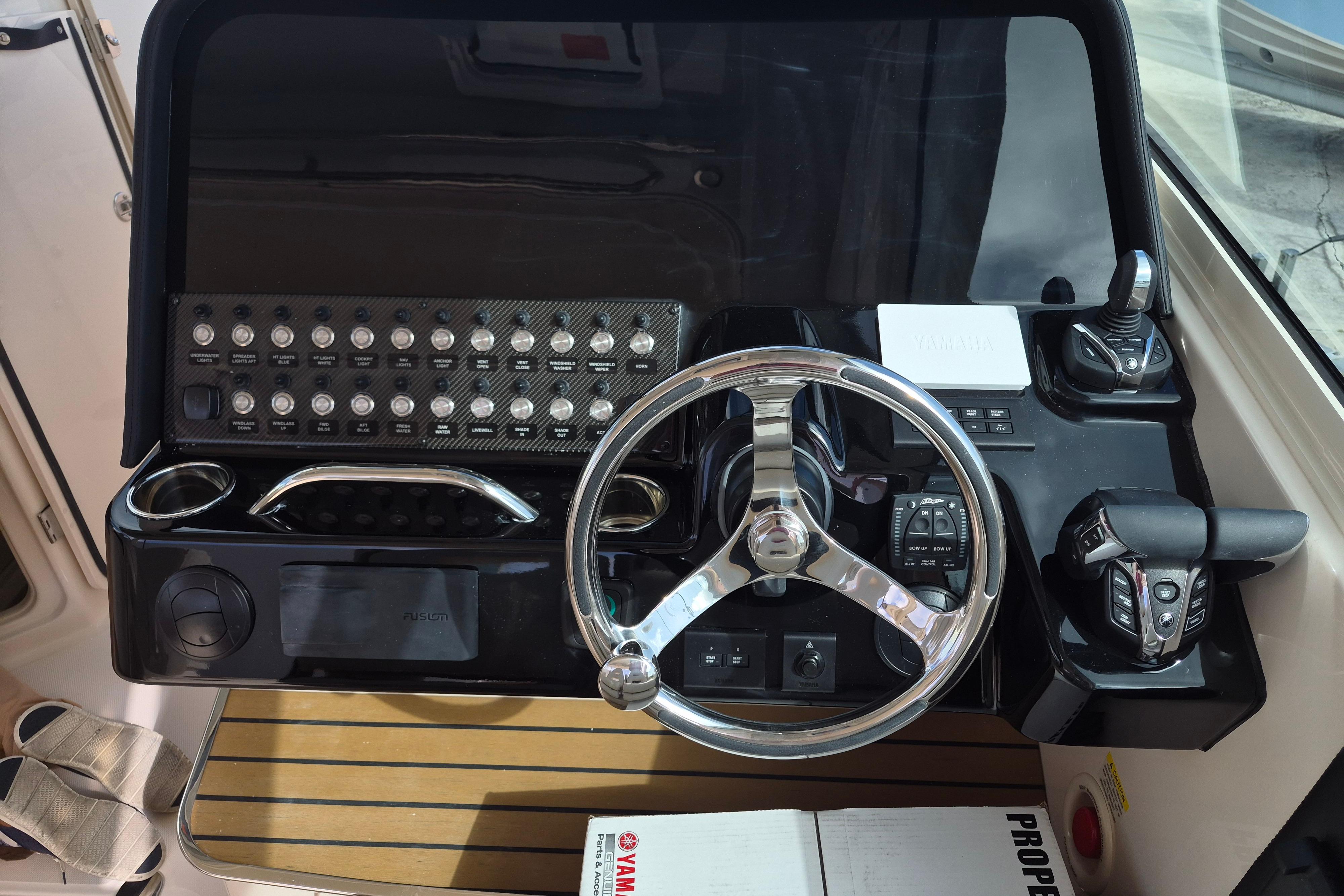 2026 Grady-White Freedom 345 - Image 11