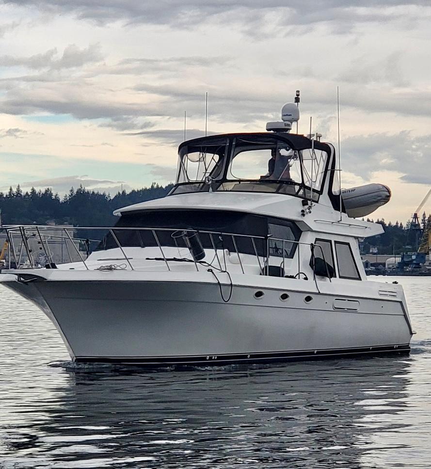 1997 Navigator 4600 Pilothouse with THRUSTERS