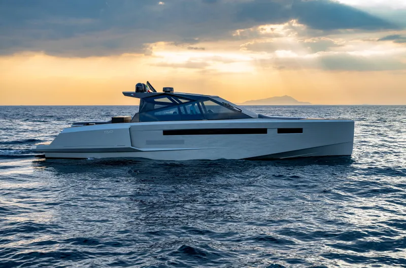 New Under Construction Yacht Photos Pics 
