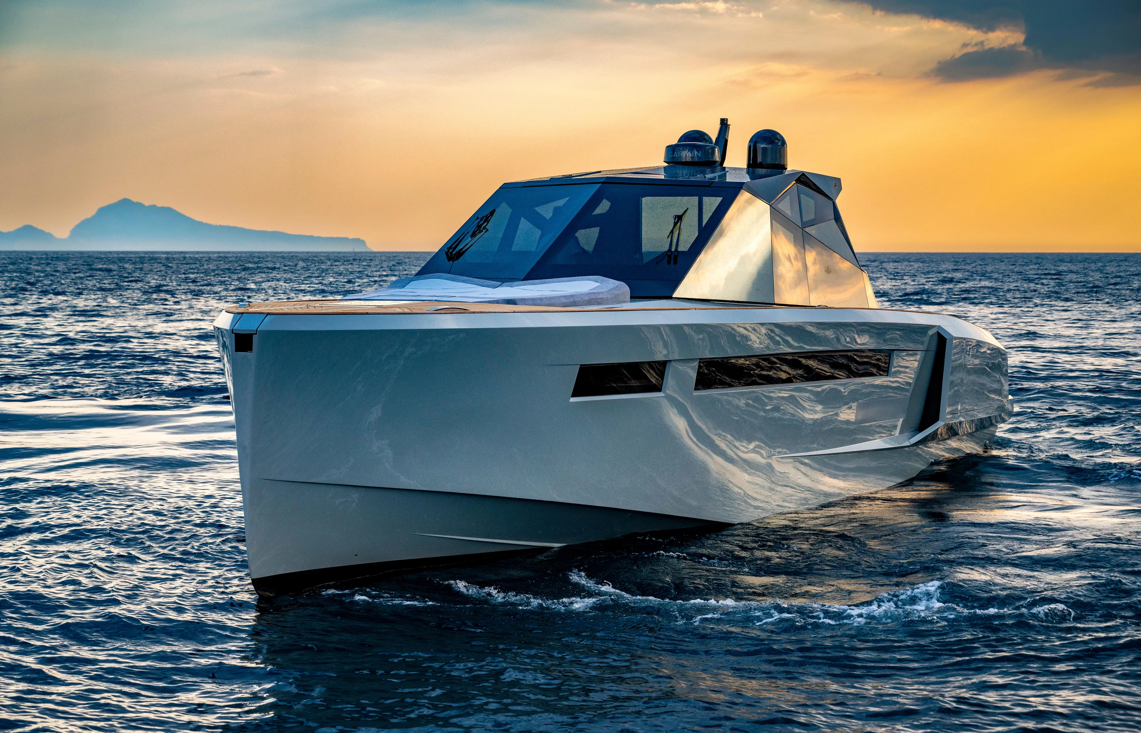2025 Evo Yachts R6