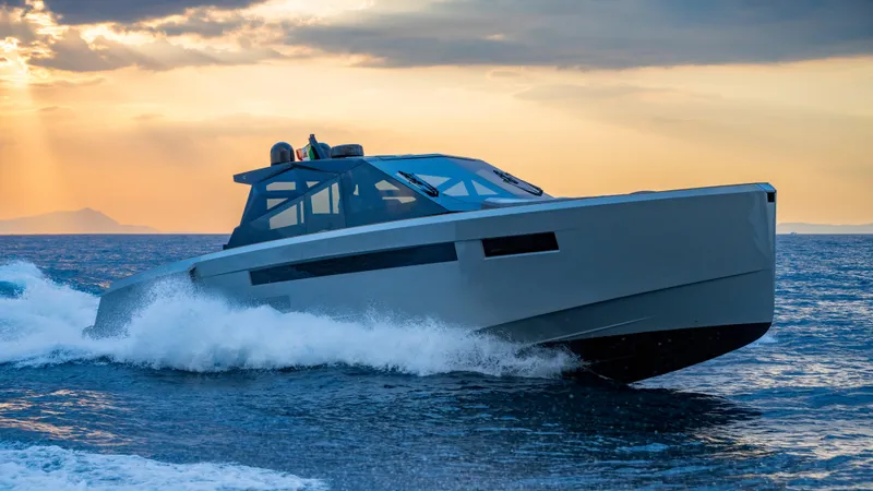 New Under Construction Yacht Photos Pics 