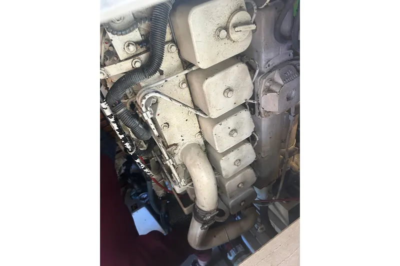  Yacht Photos Pics Engine of 1996 Grand Banks 36 Motoryacht, showcasing mechanical components and wiring.