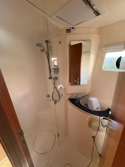 Vive Libre Yacht Photos Pics 