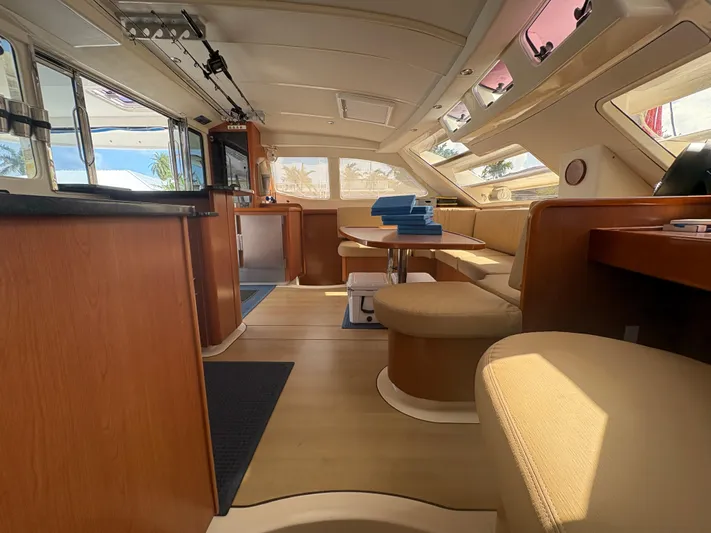 Vive Libre Yacht Photos Pics 