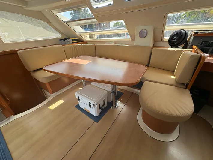 Vive Libre Yacht Photos Pics 