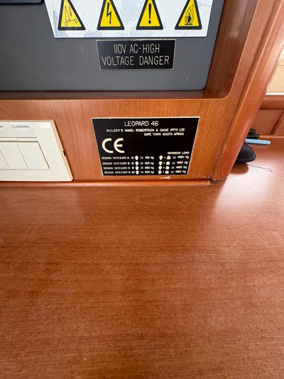 Vive Libre Yacht Photos Pics 