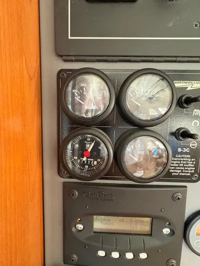 Vive Libre Yacht Photos Pics 