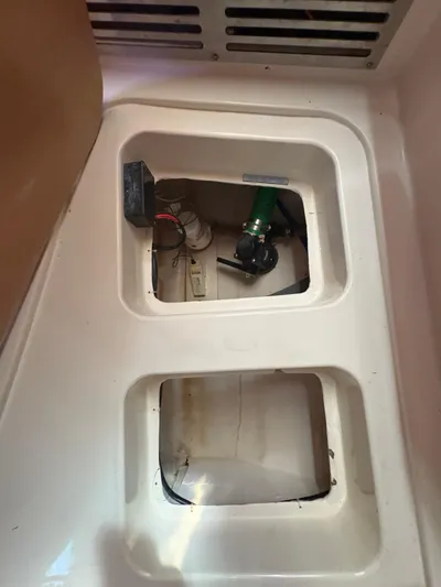 Vive Libre Yacht Photos Pics 