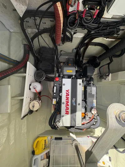 Vive Libre Yacht Photos Pics 