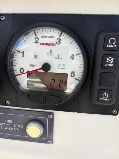 Vive Libre Yacht Photos Pics 