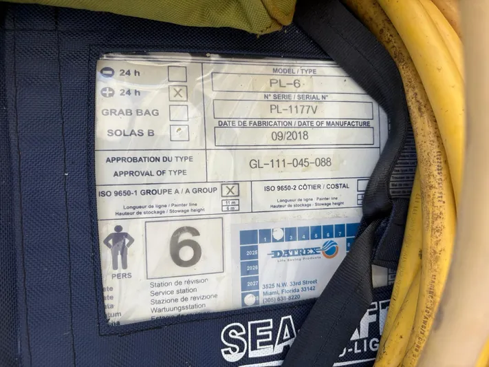 Vive Libre Yacht Photos Pics 