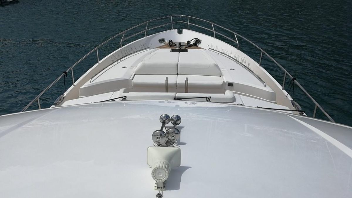 2016 Princess 83 