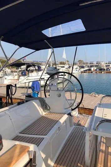 Misty Yacht Photos Pics Starboard Helm View (1)