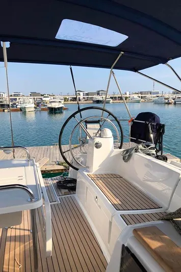 Misty Yacht Photos Pics Port Helm View (1)