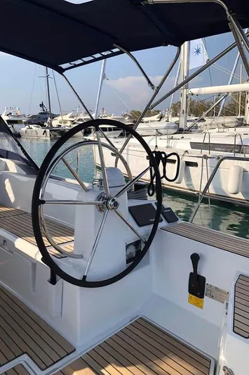 Misty Yacht Photos Pics Starboard Helm View (2)