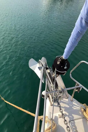 Misty Yacht Photos Pics Anchor & Genoa roller furler with drum above deck View (1)