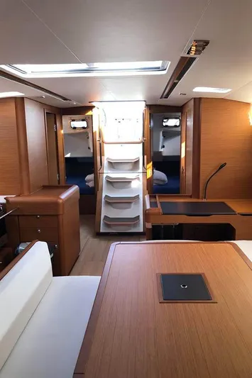 Misty Yacht Photos Pics Interior Companionway Entrance Steps