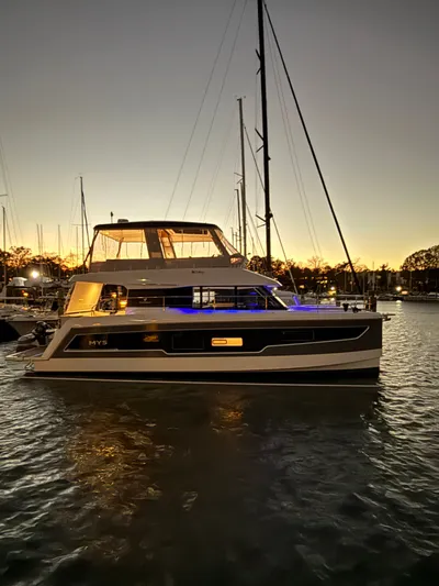 Brightside Yacht Photos Pics 