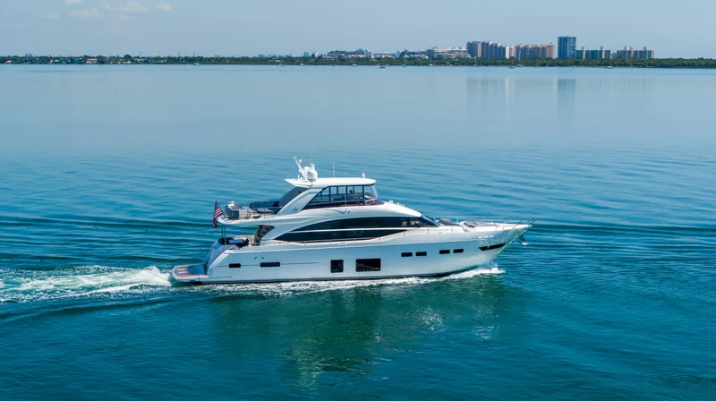 Comfortably Numb Yacht Photos Pics 
