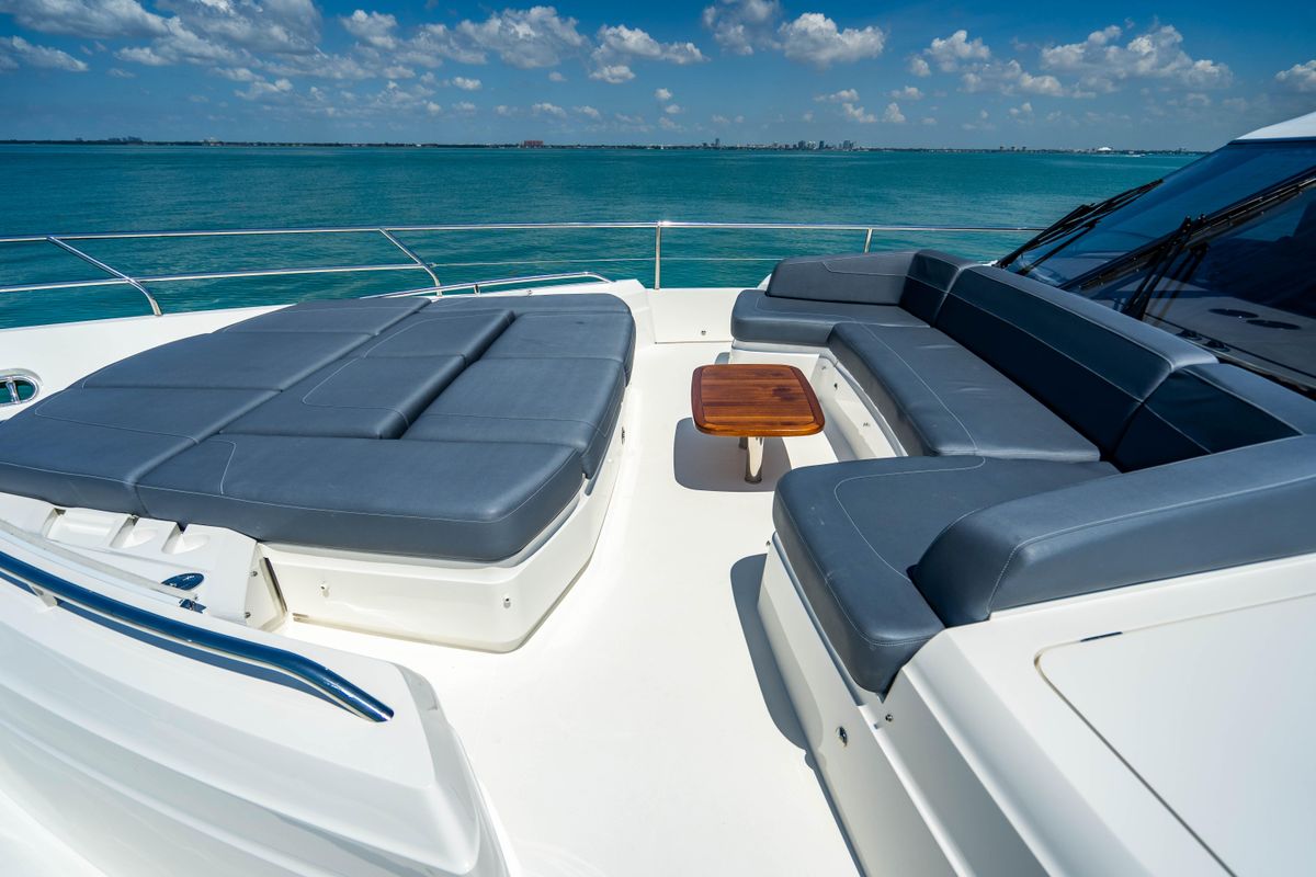 2018 Princess 75 