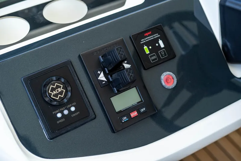 Comfortably Numb Yacht Photos Pics 