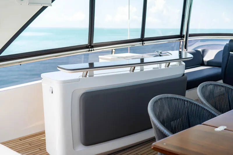 Comfortably Numb Yacht Photos Pics 