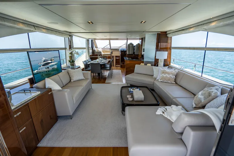 Comfortably Numb Yacht Photos Pics 