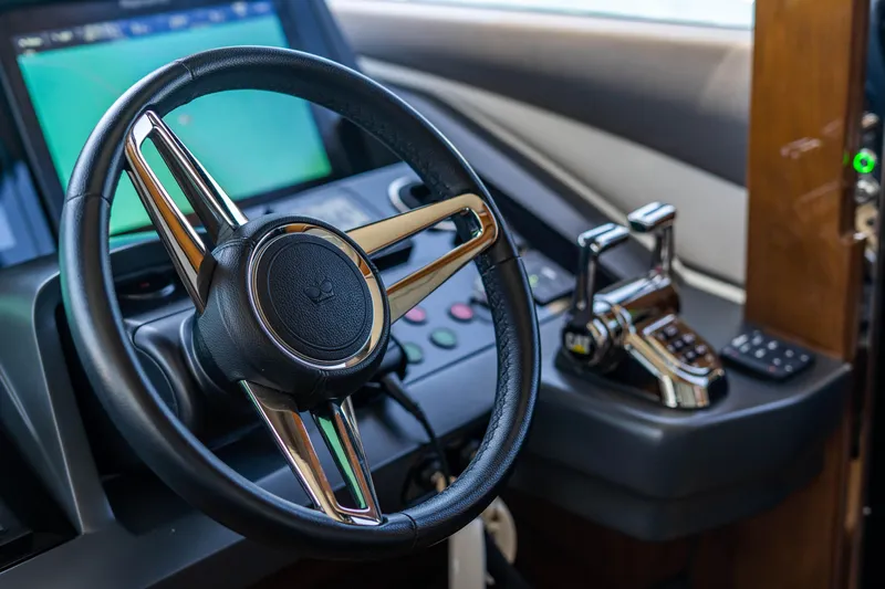 Comfortably Numb Yacht Photos Pics 