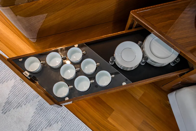 Comfortably Numb Yacht Photos Pics 