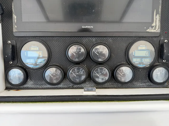 Real One Yacht Photos Pics 