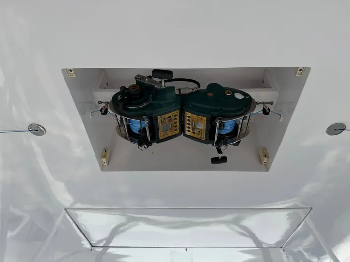 Real One Yacht Photos Pics 