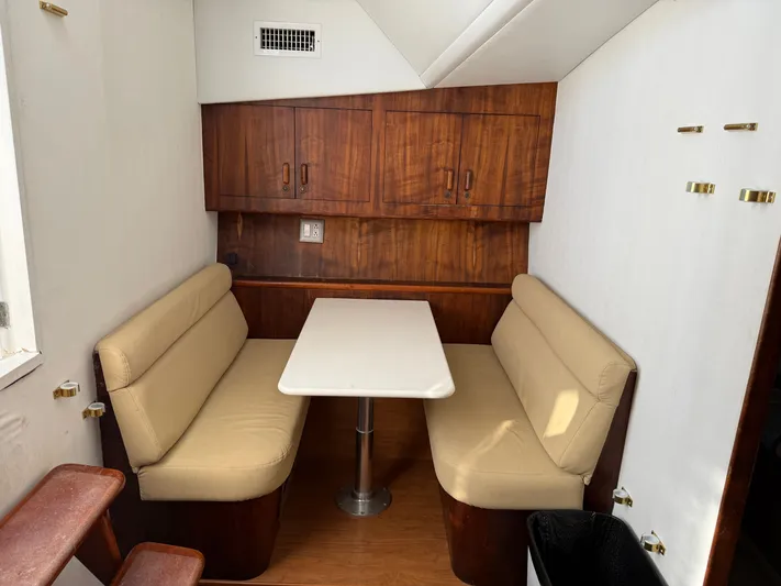 Real One Yacht Photos Pics 