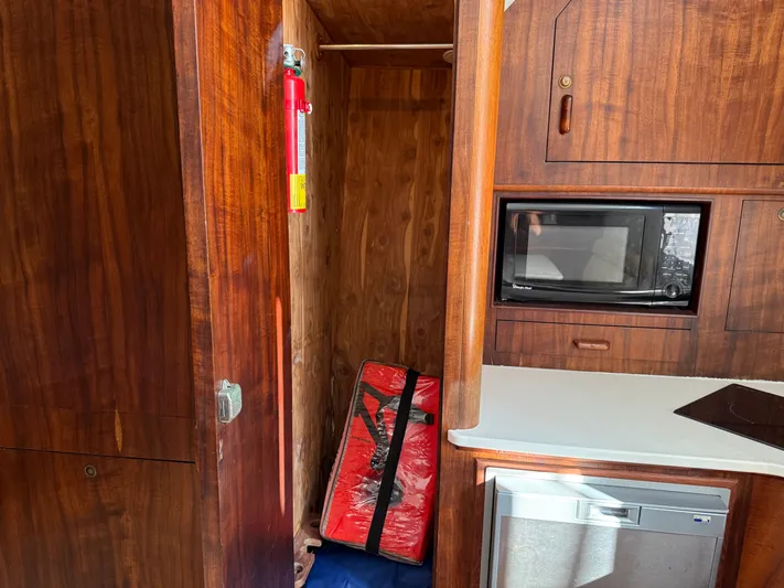 Real One Yacht Photos Pics 