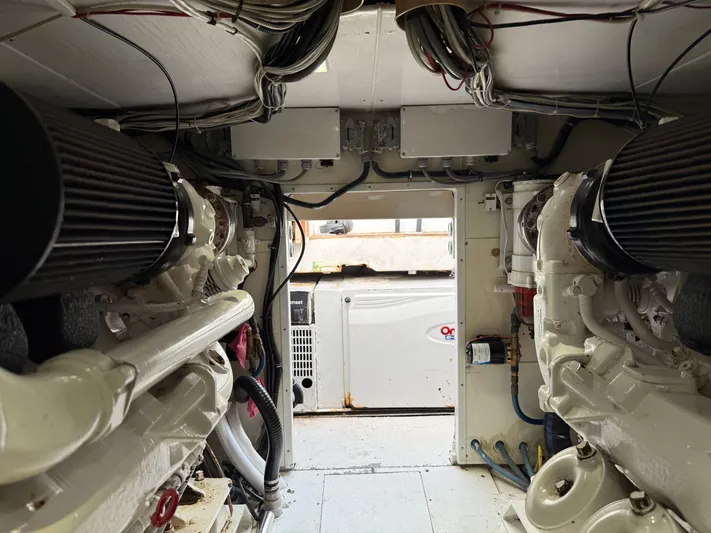 Real One Yacht Photos Pics 