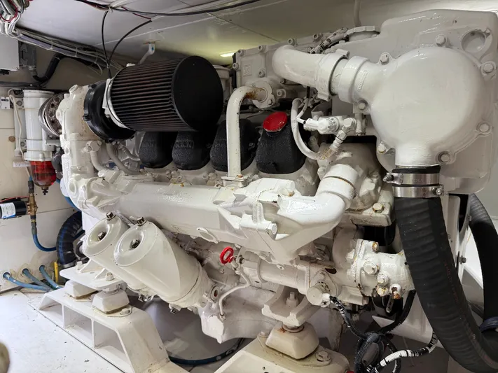 Real One Yacht Photos Pics 