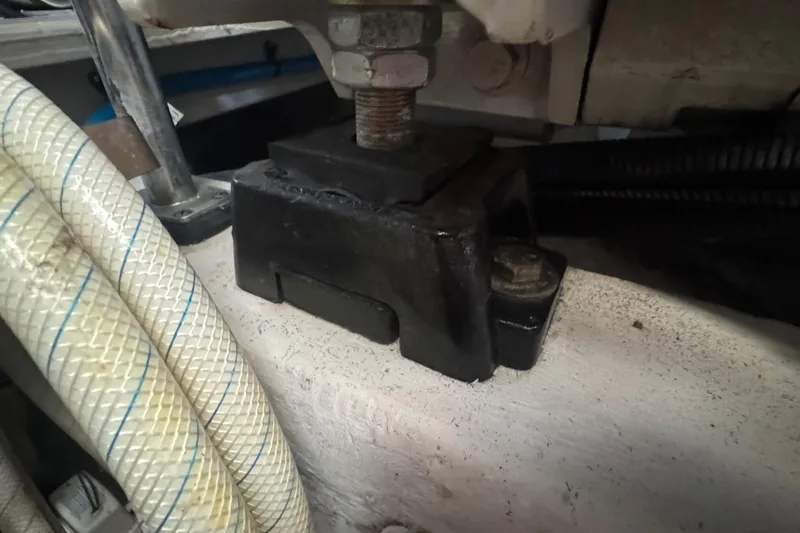 Blue Diamond Yacht Photos Pics Engine mount detail on a 2005 Sea Ray 500 Sundancer yacht.