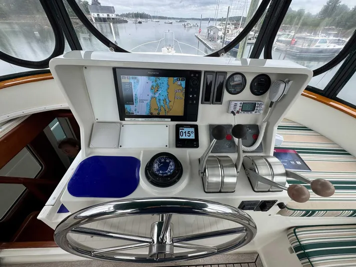 Stranraer IV Yacht Photos Pics 