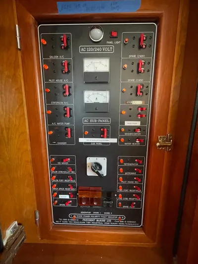 Stranraer IV Yacht Photos Pics 