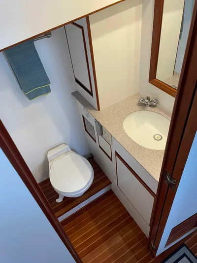 Stranraer IV Yacht Photos Pics 