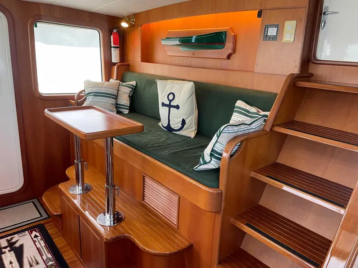 Stranraer IV Yacht Photos Pics Pilothouse Seating_Pilot Berth