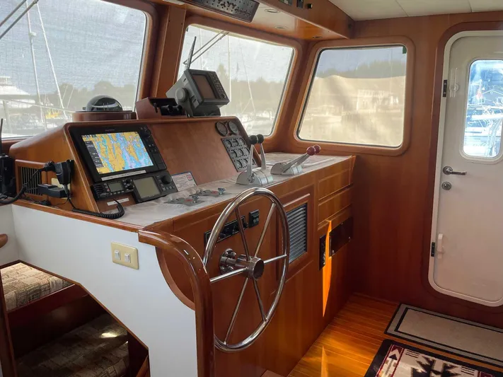 Stranraer IV Yacht Photos Pics 