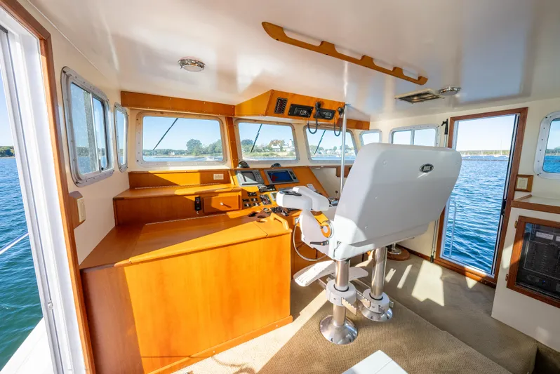 Tignish Yacht Photos Pics Nav Table