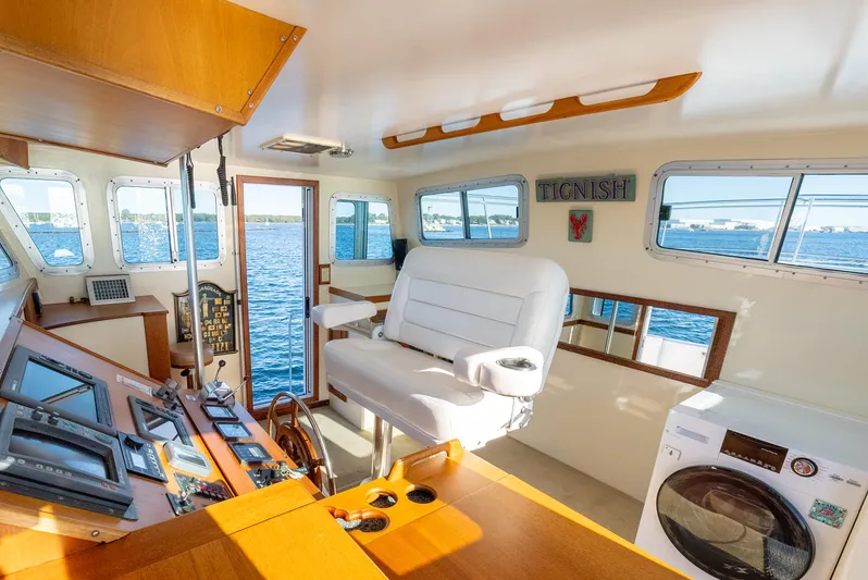 Tignish Yacht Photos Pics Helm Seat