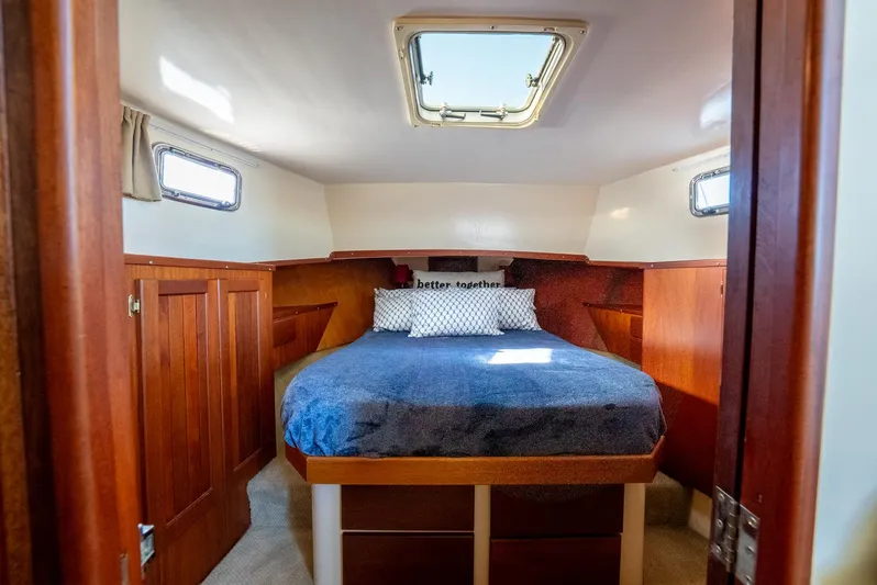 Tignish Yacht Photos Pics Stateroom