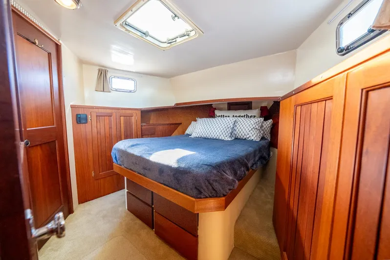 Tignish Yacht Photos Pics Drawers under Berth