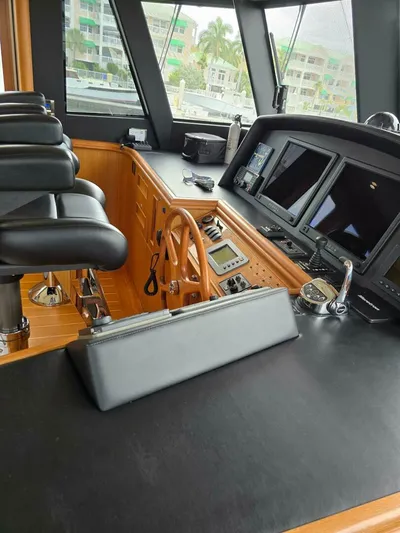 Clara Yacht Photos Pics 