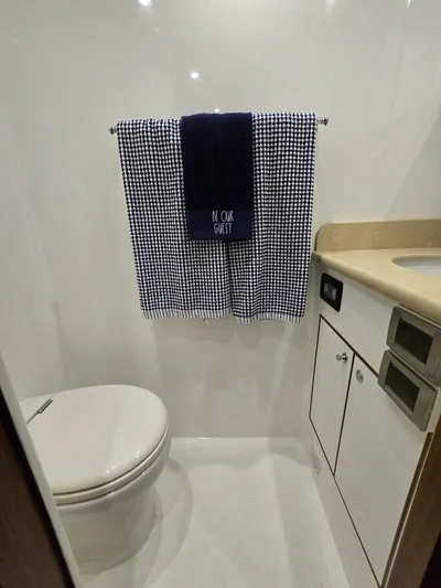 Clara Yacht Photos Pics 