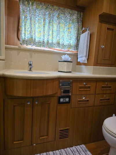 Clara Yacht Photos Pics 