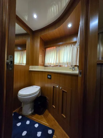 Clara Yacht Photos Pics 